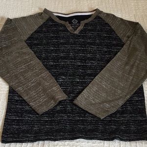 NWOT Boys size 10-12 long-sleeve shirt.